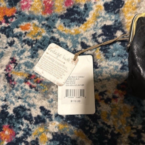 Hobo Lauren Vintage Hide Silver Frame Leather Wallet Clutch - Picture 2 of 9